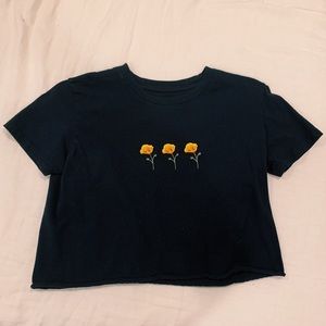cropped brandy melville stitched flower tee